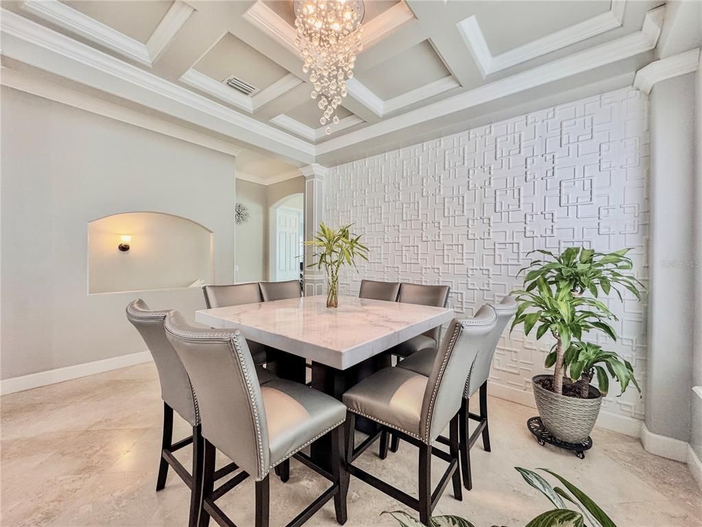 Dining room, Interior