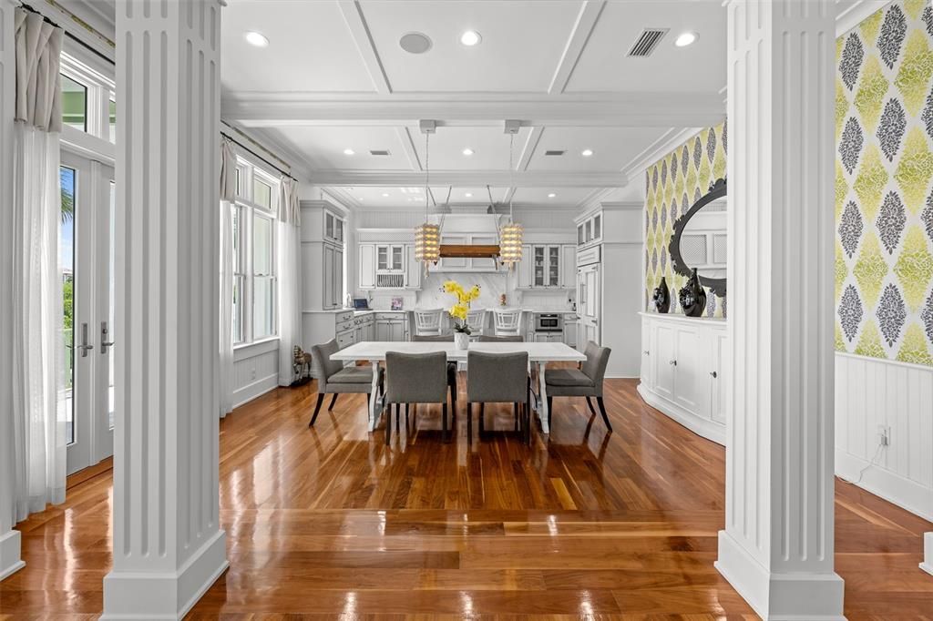 Chandelier, Dining room, Interior, Kitchen, Recessed Lighting, Wood Texture Flooring