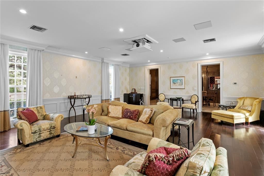 Interior, Living room, Recessed Lighting, Wood Texture Flooring