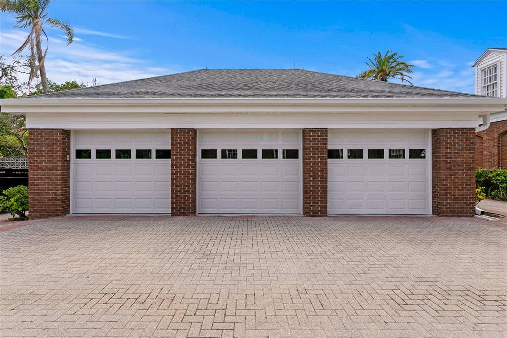 Detached Garage, Exterior