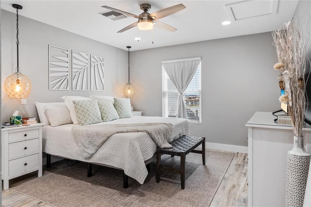 Bedroom, Interior, Pendant Lights, Recessed Lighting, Wood Texture Flooring