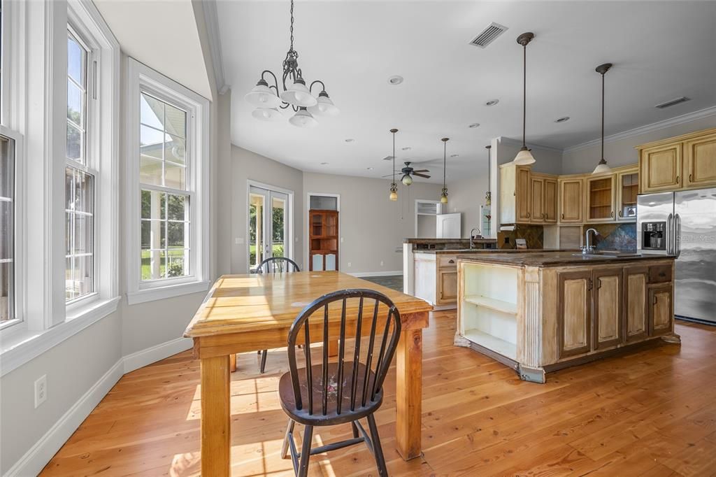 Dining room, Interior, Kitchen, Pendant Lights, Recessed Lighting, Wood Texture Flooring