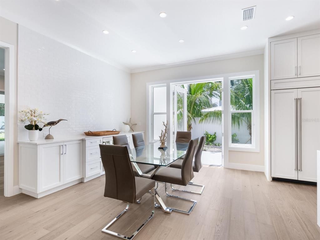 Dining room, Interior, Recessed Lighting, Wood Texture Flooring
