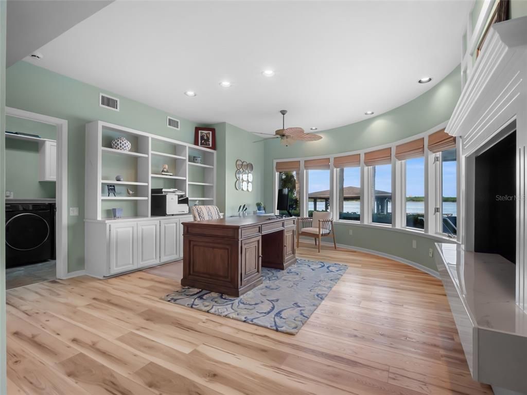 Home Office, Interior, Recessed Lighting, Wood Texture Flooring