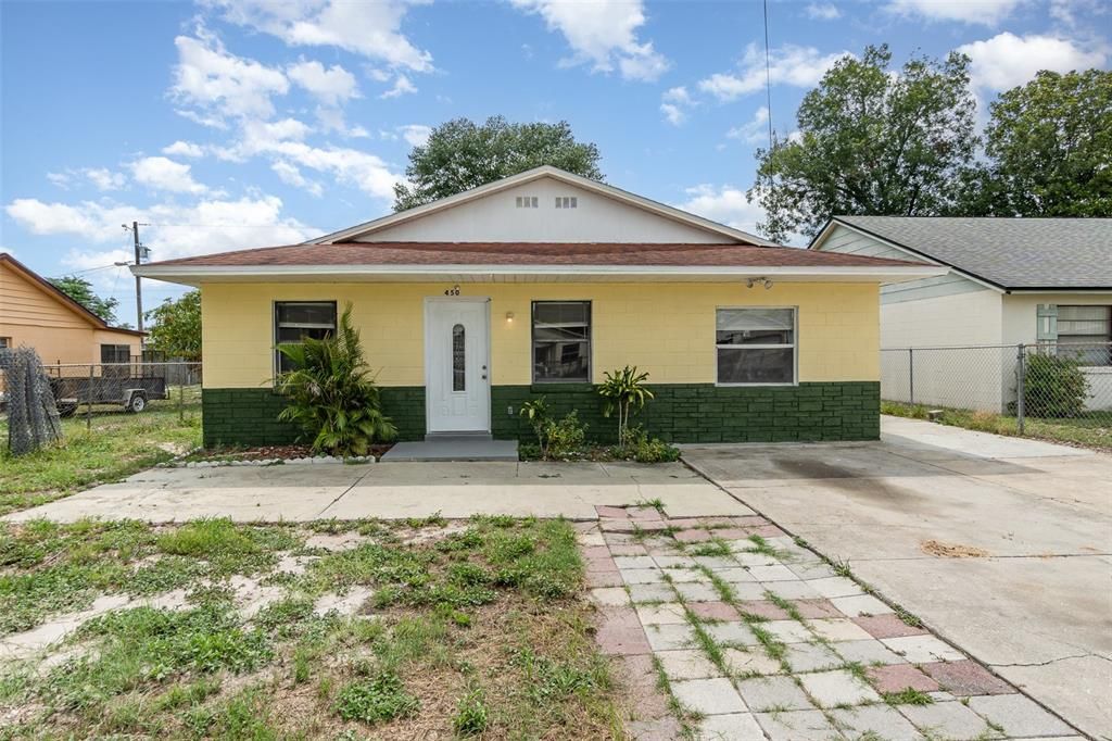 Backyard, Exterior, Facade, Ranch