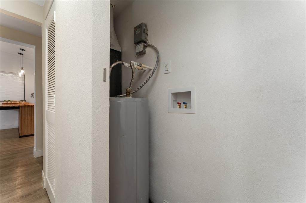 Interior, Pendant Lights, Wood Texture Flooring