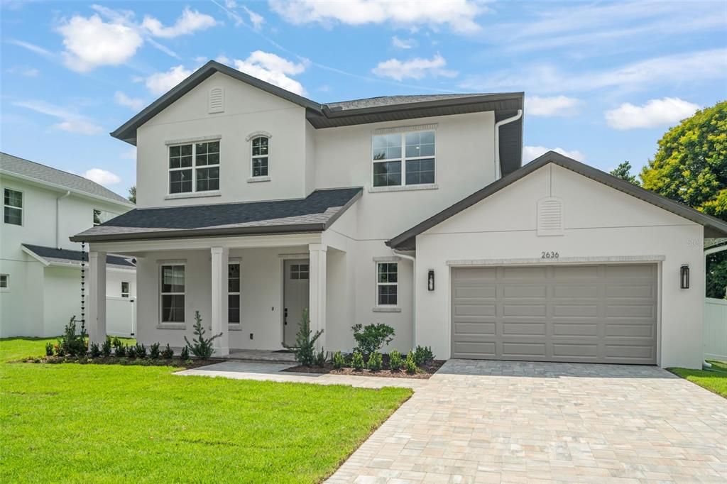 Attached, Exterior, Facade, Farmhouse