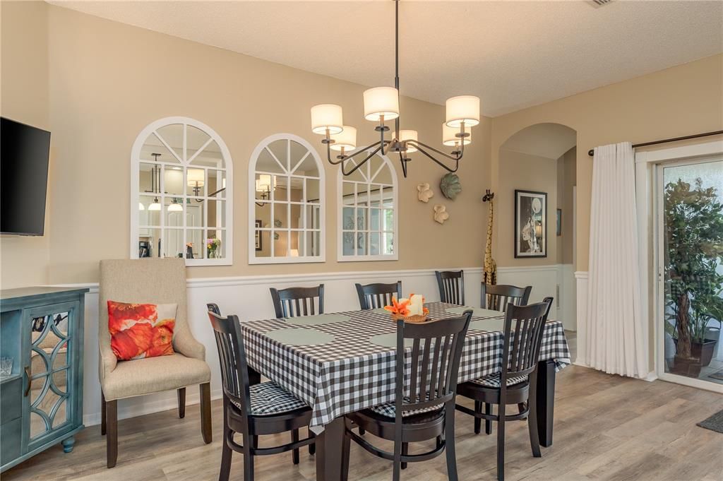 Chandelier, Dining room, Interior, Wood Texture Flooring