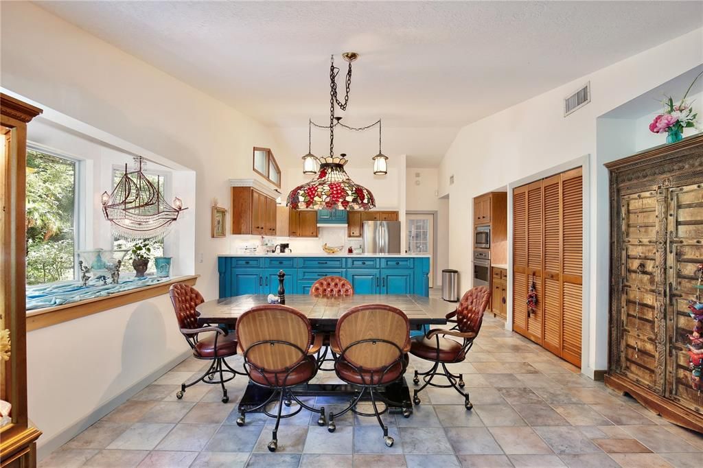 Dining room, Interior, Kitchen, Pendant Lights