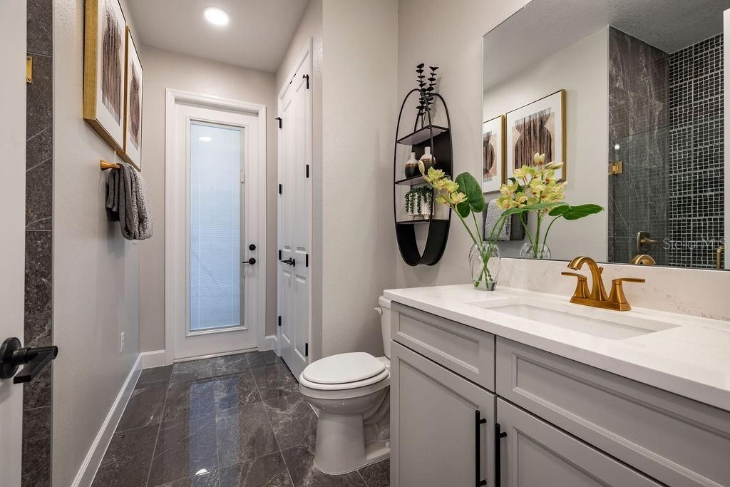 Bathroom, Interior, Marble, Recessed Lighting
