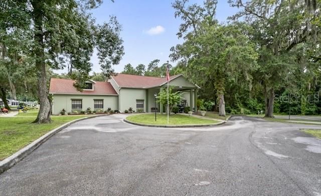 Backyard, Exterior, Facade, Ranch