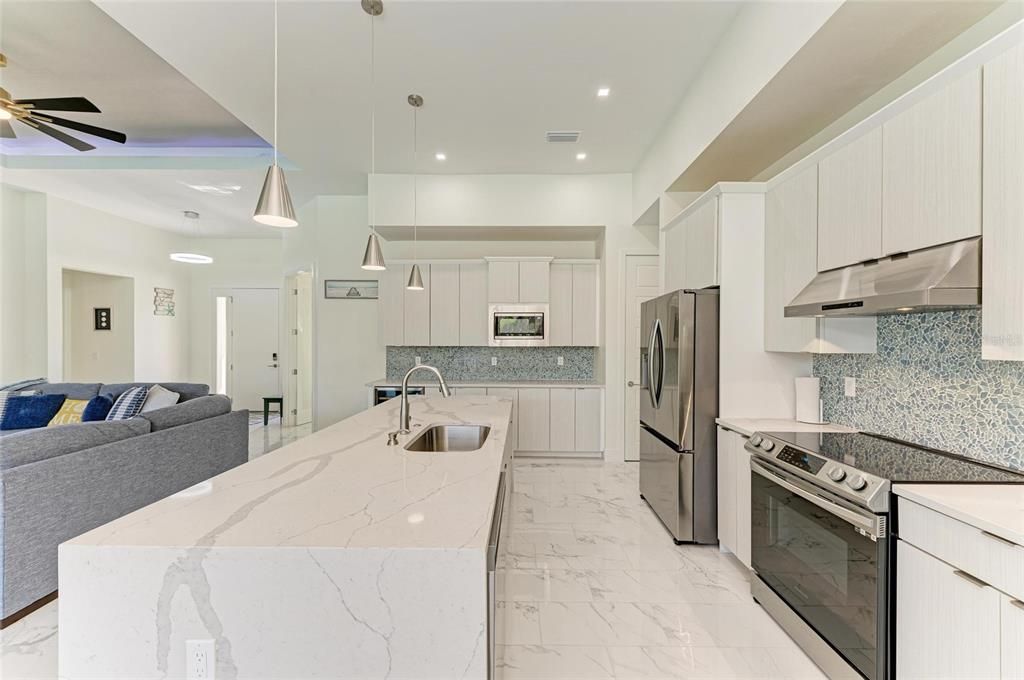 Interior, Kitchen, Living room, Marble, Pendant Lights, Recessed Lighting, Stainless Steel Appliances