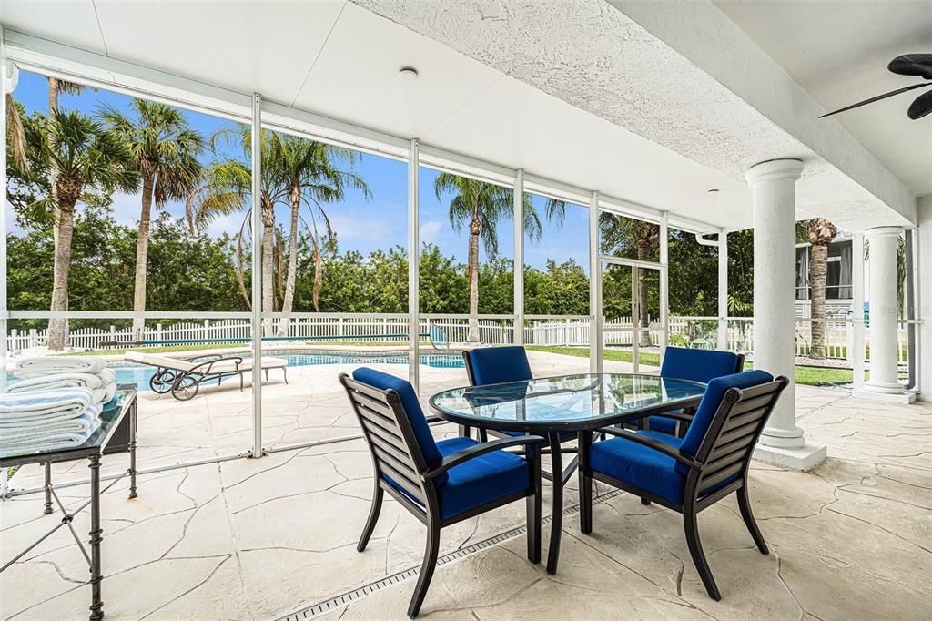 Dining room, Interior, Pool, Sun Room