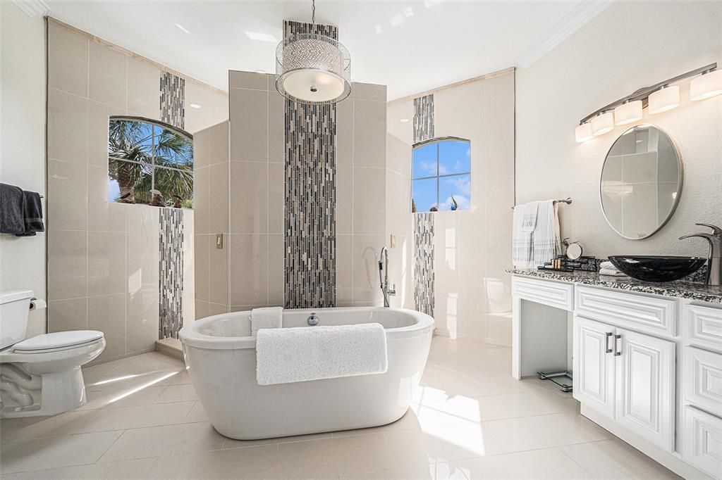 Bathroom, Free Standing Baths, Interior