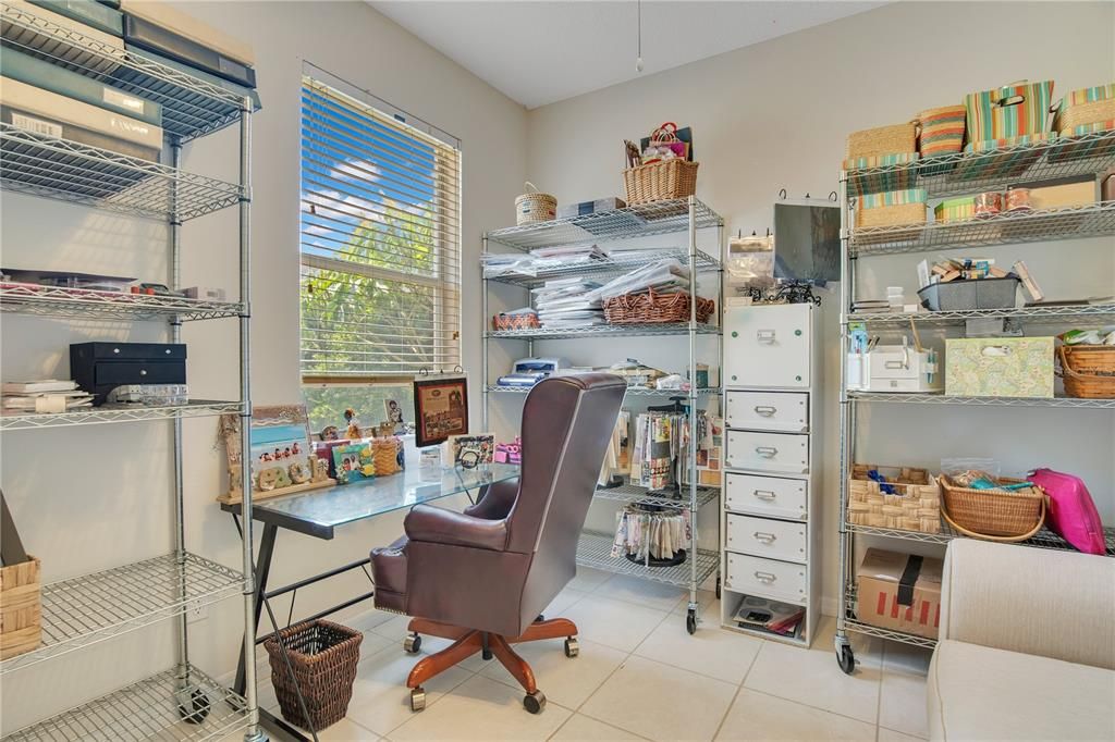 Home Office, Interior