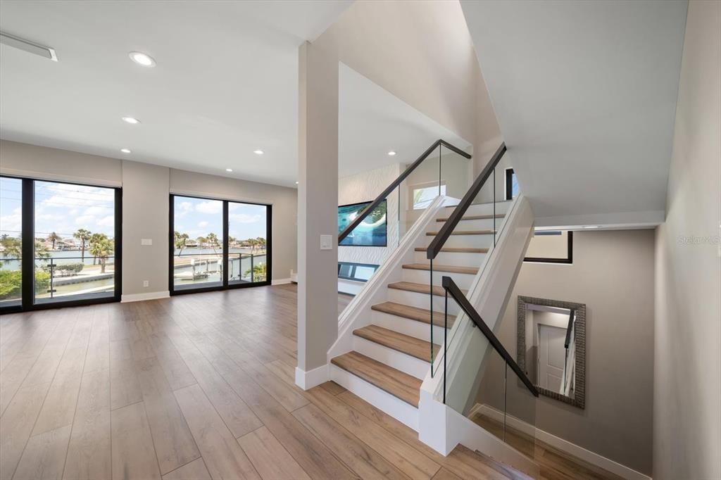Empty room, Interior, Recessed Lighting, Wood Texture Flooring