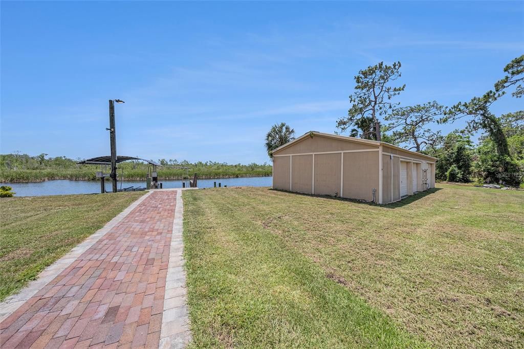 Exterior, Water