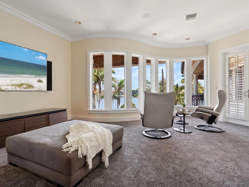 Bedroom, Interior, Recessed Lighting, Water