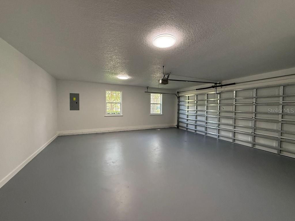 Garage, Interior