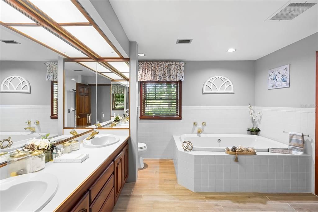 Bathroom, Dual Sink Vanities, Interior, Recessed Lighting, Wood Texture Flooring