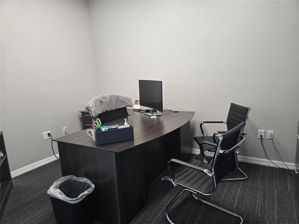 Home Office, Interior