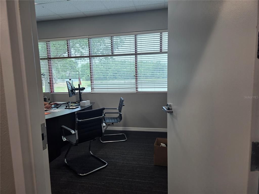 Home Office, Interior