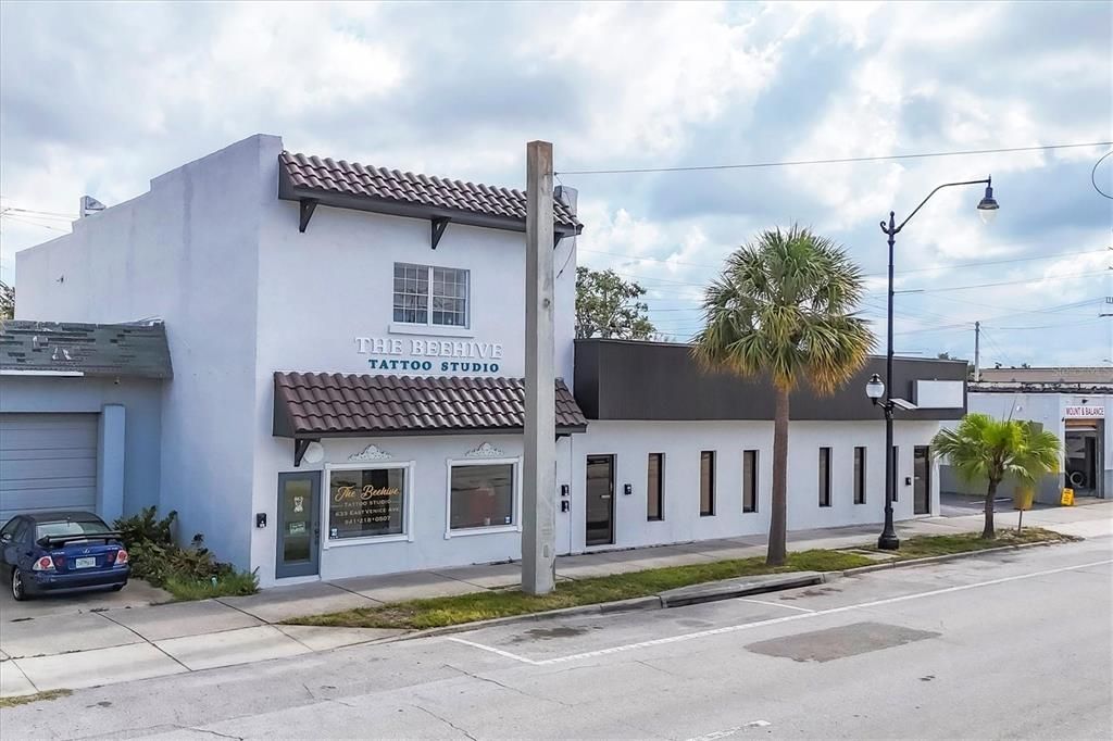 Attached, Exterior, Facade, Spanish Mediterranean