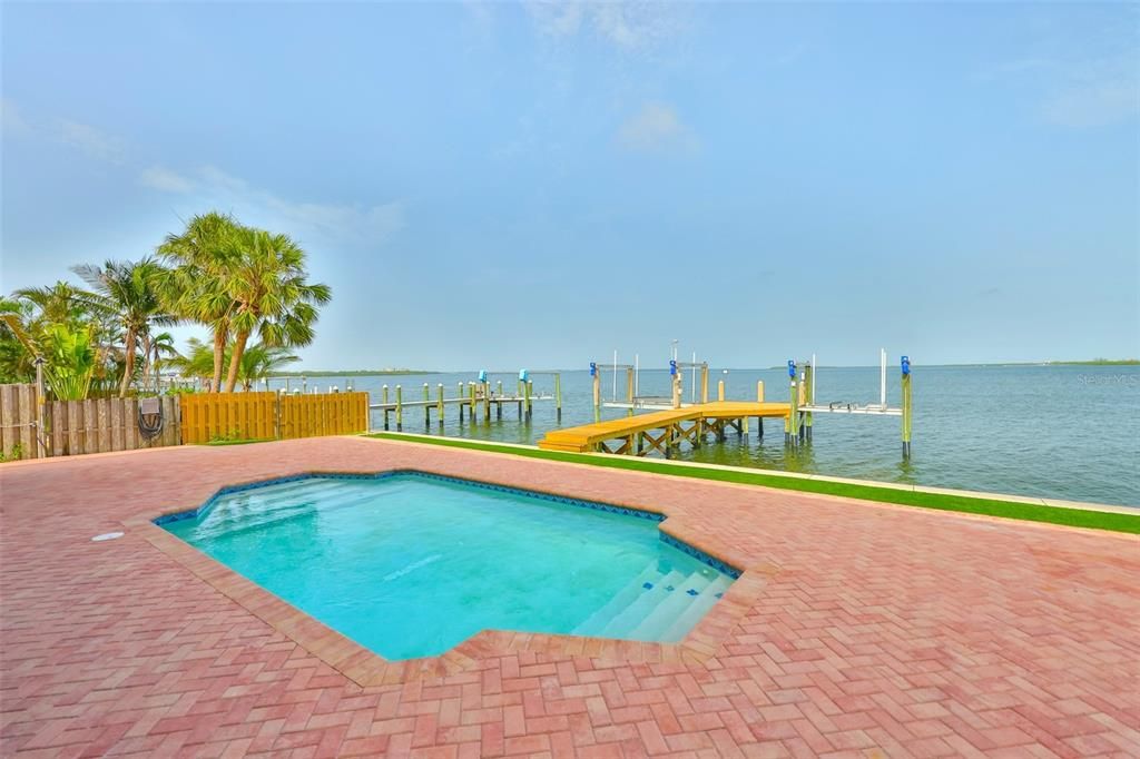 Exterior, Pool, Water