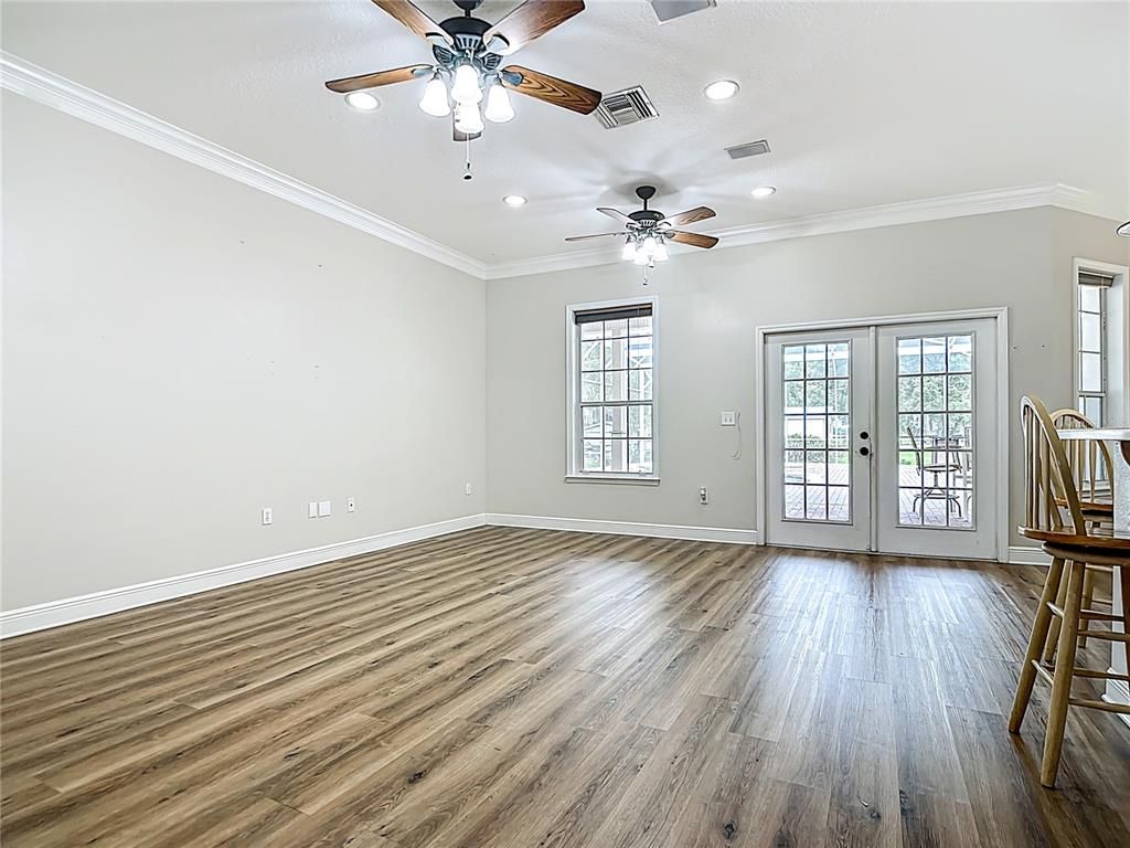 Empty room, Interior, Recessed Lighting, Wood Texture Flooring