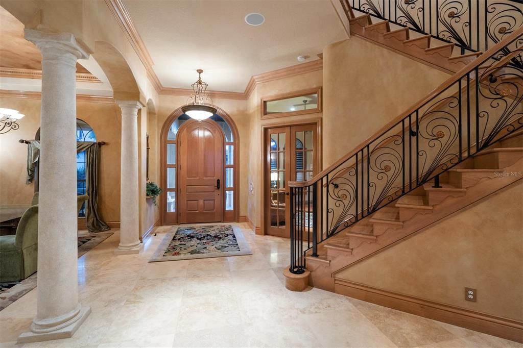 Chandelier, Interior, Pendant Lights