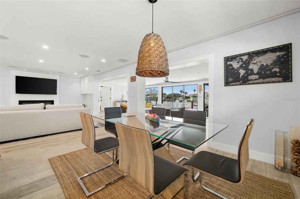 Dining room, Interior, Living room, Pendant Lights, Recessed Lighting, Wood Texture Flooring