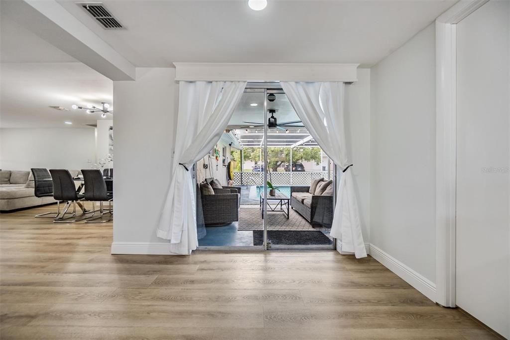 Interior, Recessed Lighting, Wood Texture Flooring