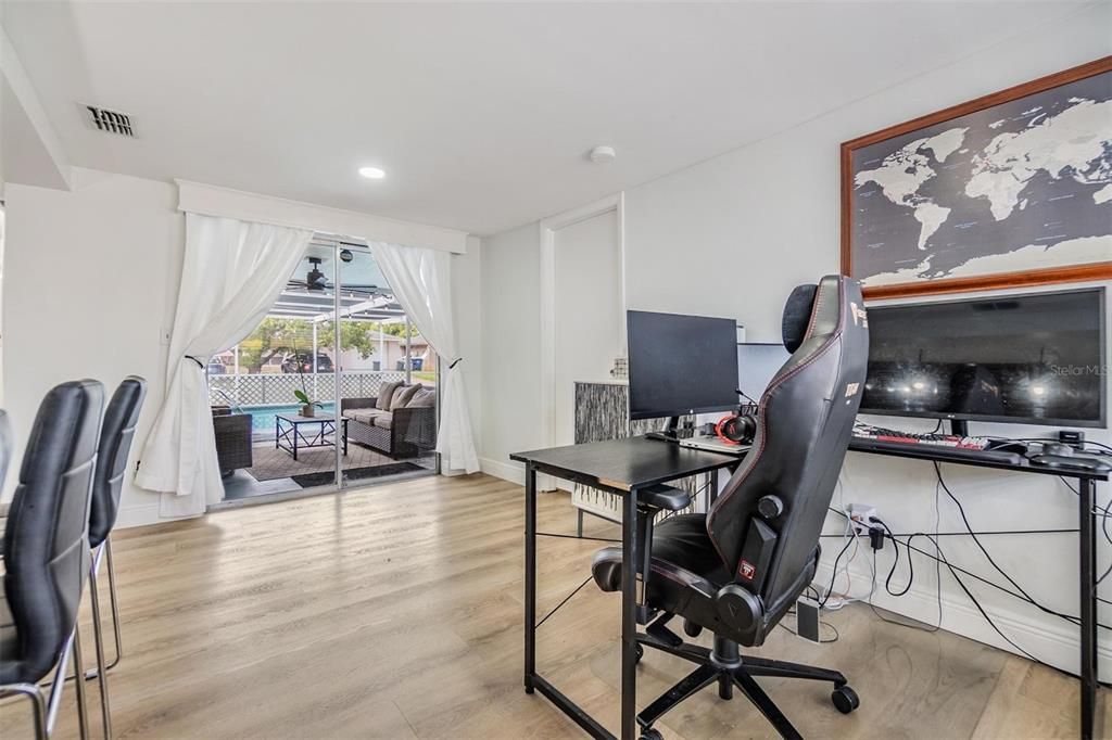 Home Office, Interior, Recessed Lighting, Wood Texture Flooring