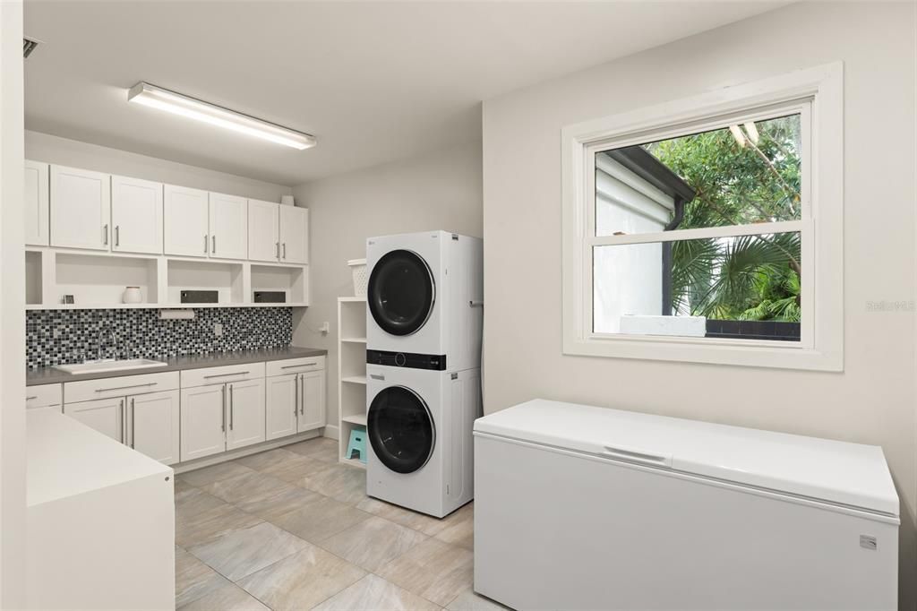 Interior, Kitchen, Washer