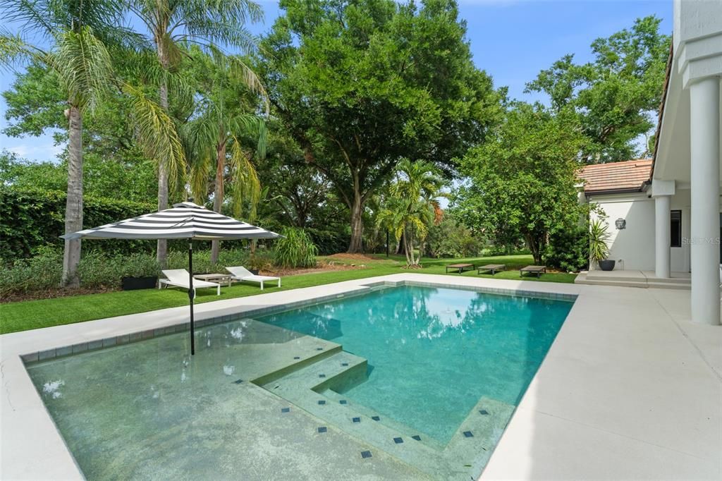 Exterior, Pool
