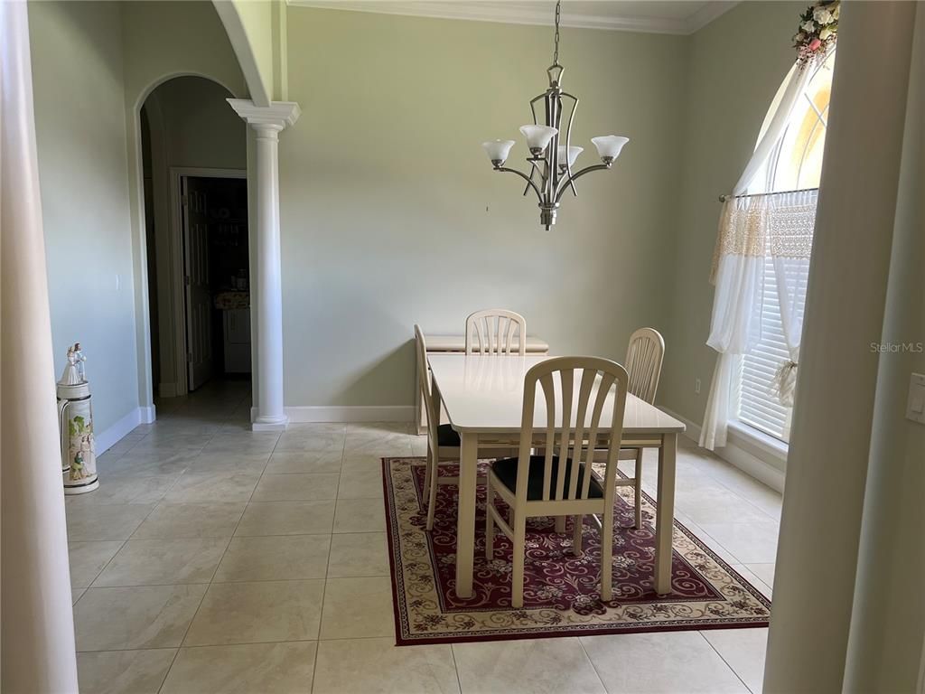 Chandelier, Dining room, Interior