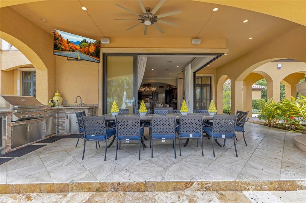 Exterior, Outdoor Kitchen