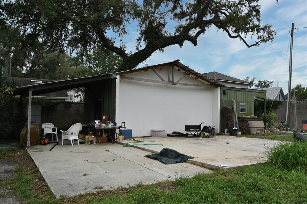Backyard, Exterior