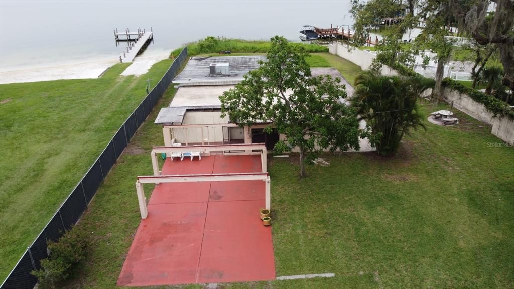 Exterior, Drone