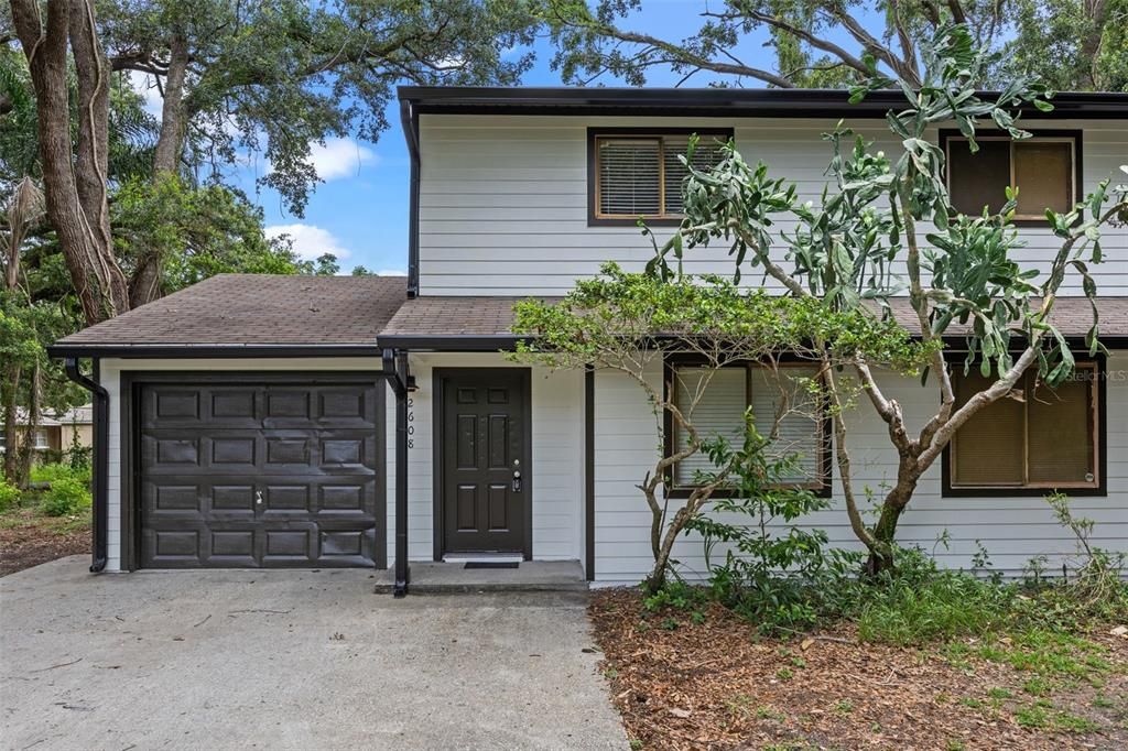 Detached Garage, Exterior