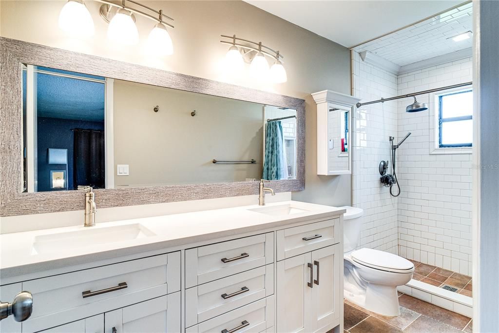 Bathroom, Dual Sink Vanities, Interior