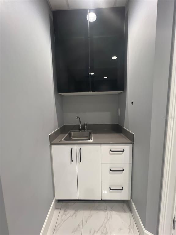 Interior, Marble, Recessed Lighting