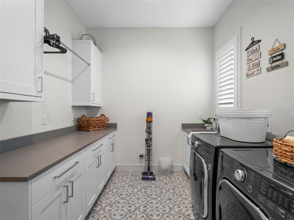 Interior, Washer