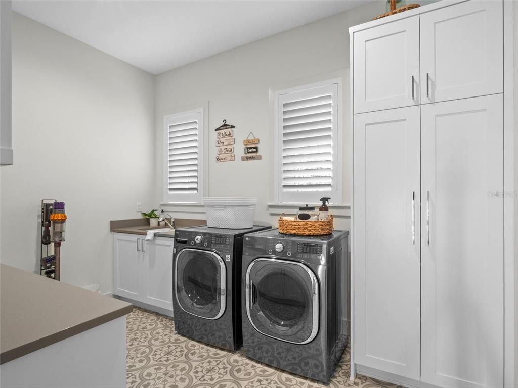 Interior, Washer