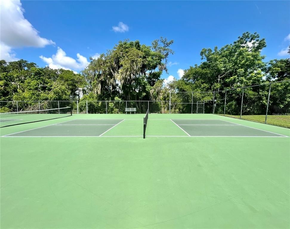 Exterior, Tennis Courts