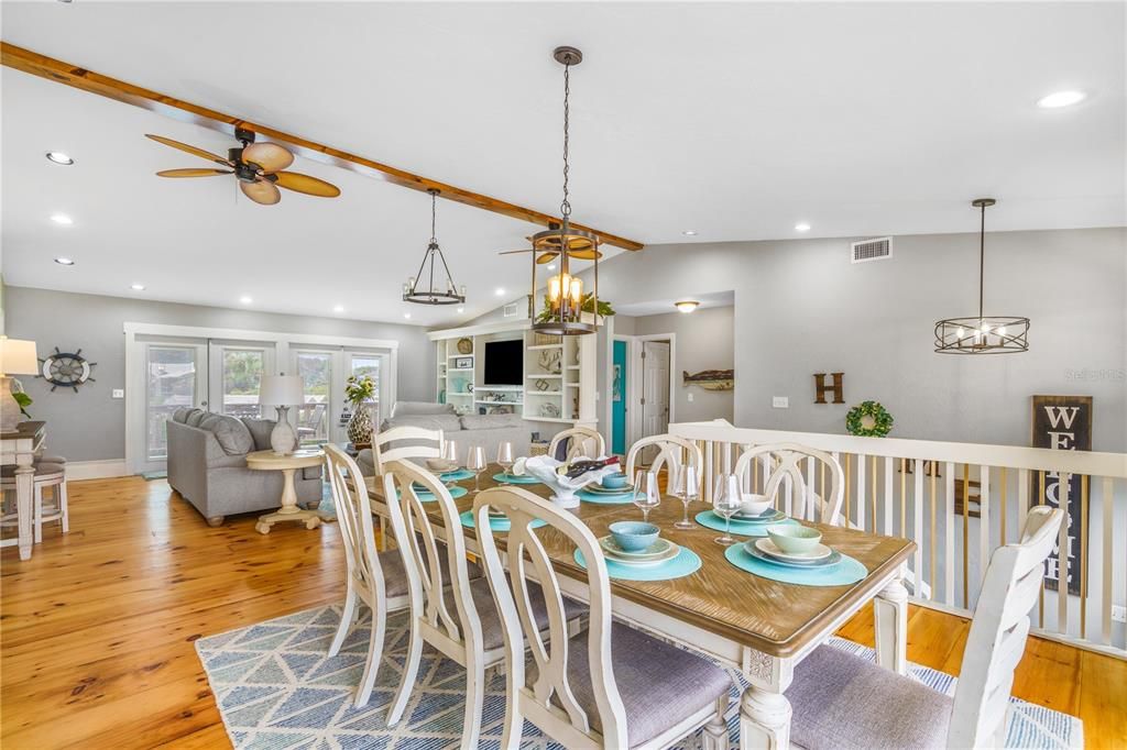 Dining room, Interior, Living room, Pendant Lights, Recessed Lighting, Wood Texture Flooring
