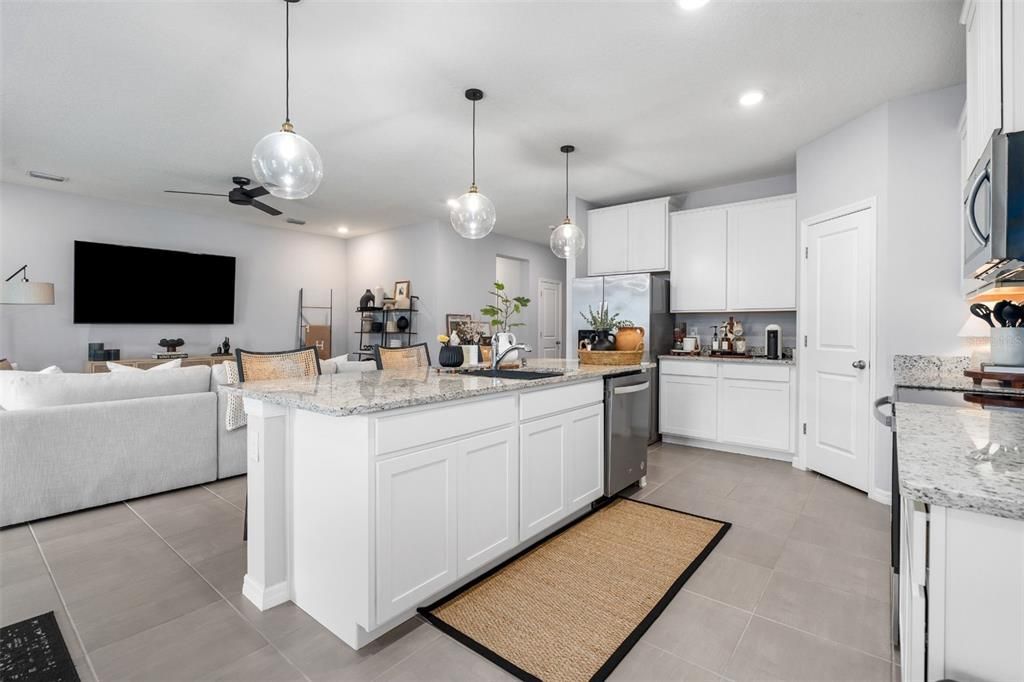 Interior, Kitchen, Living room, Pendant Lights, Recessed Lighting, Stainless Steel Appliances