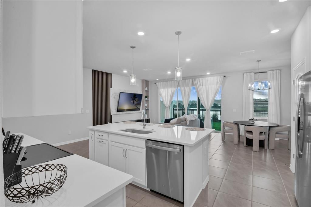 Dining room, Interior, Kitchen, Pendant Lights, Recessed Lighting, Stainless Steel Appliances, Water
