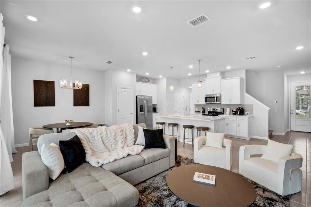Interior, Kitchen, Living room, Pendant Lights, Recessed Lighting, Stainless Steel Appliances