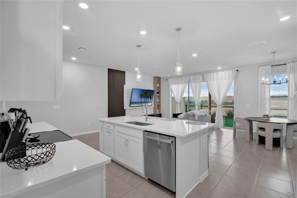 Dining room, Interior, Kitchen, Pendant Lights, Recessed Lighting